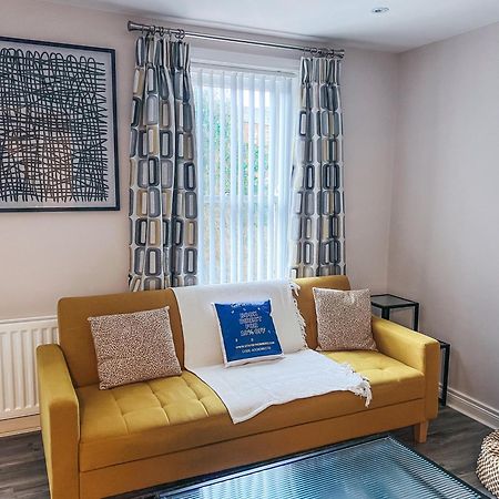 Staybynumbers - Belfast City Centre - 3 Bed, 3 Bathroom & Parking Exterior photo