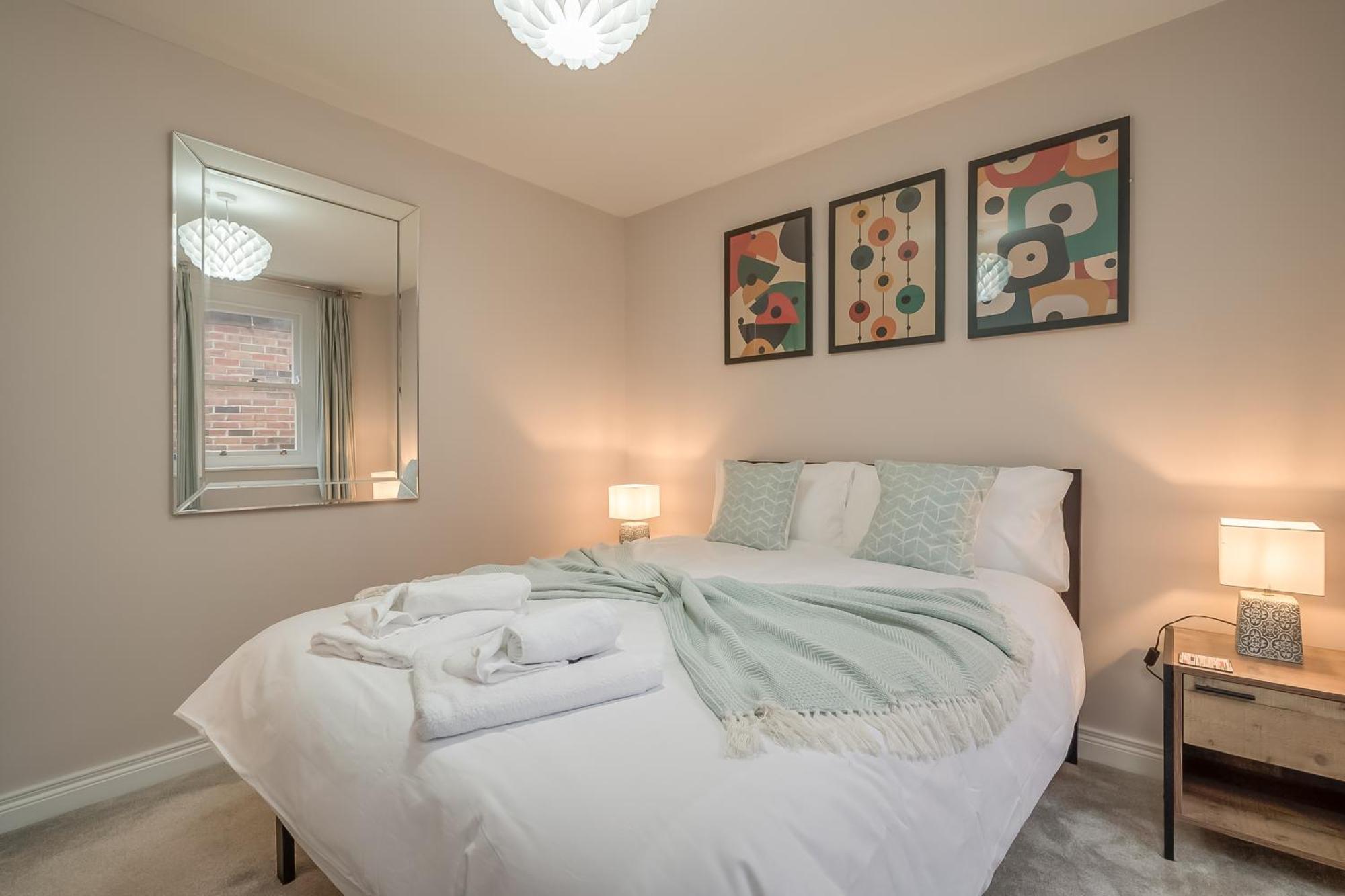 Staybynumbers - Belfast City Centre - 3 Bed, 3 Bathroom & Parking Exterior photo