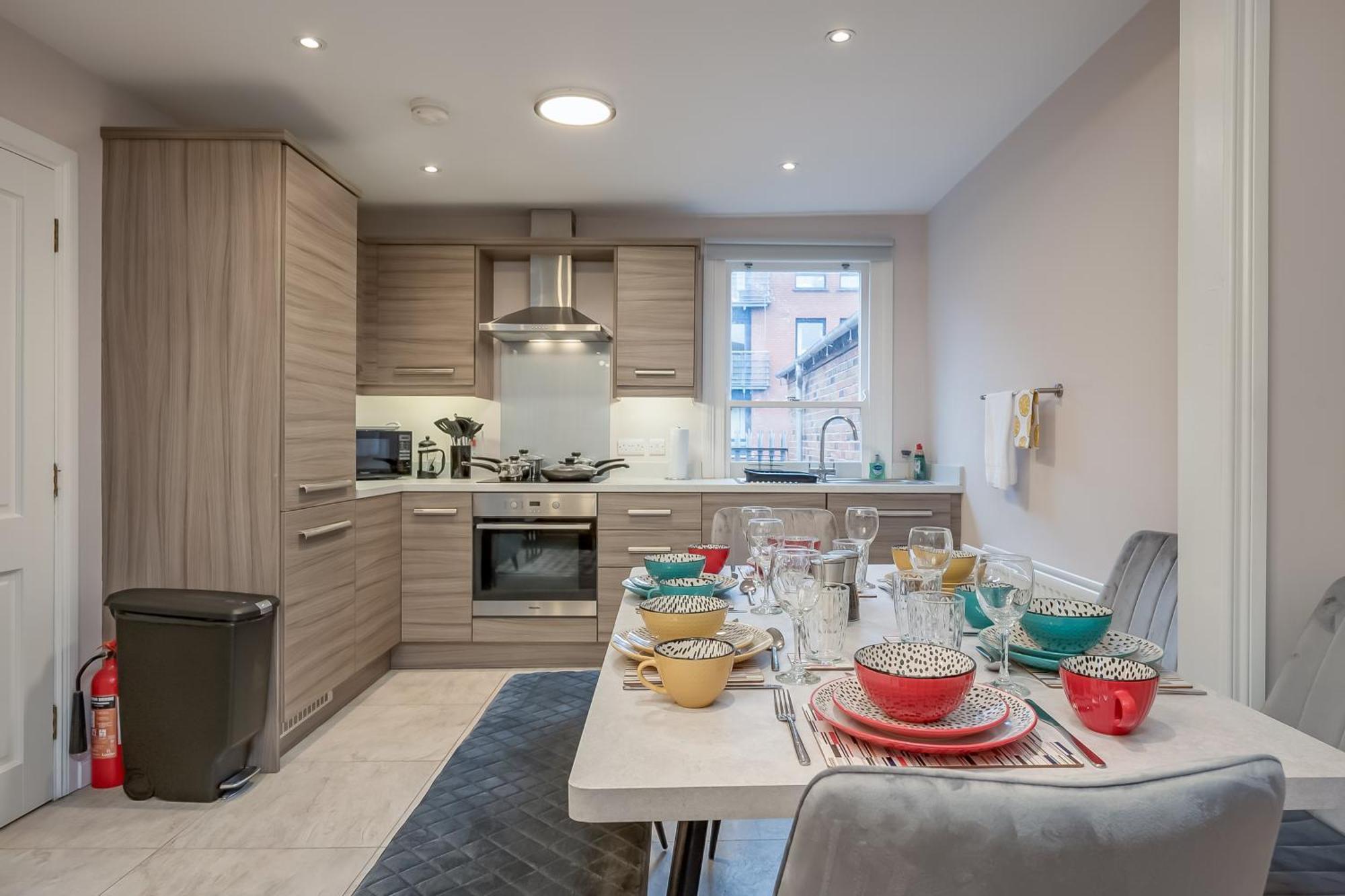 Staybynumbers - Belfast City Centre - 3 Bed, 3 Bathroom & Parking Exterior photo