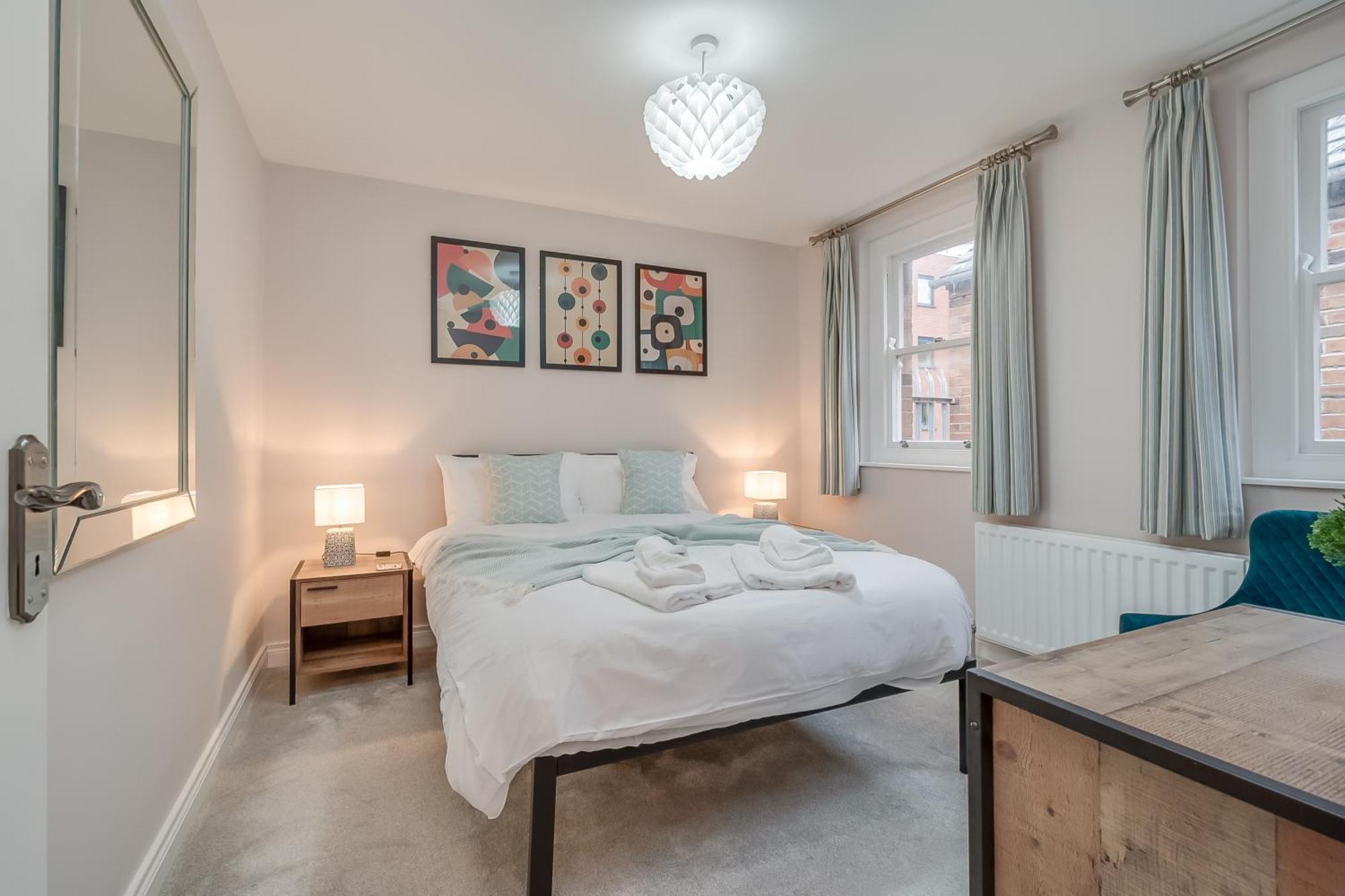 Staybynumbers - Belfast City Centre - 3 Bed, 3 Bathroom & Parking Exterior photo